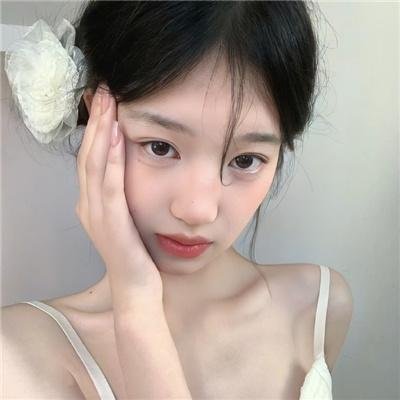 小胸维妮的幸福旅程